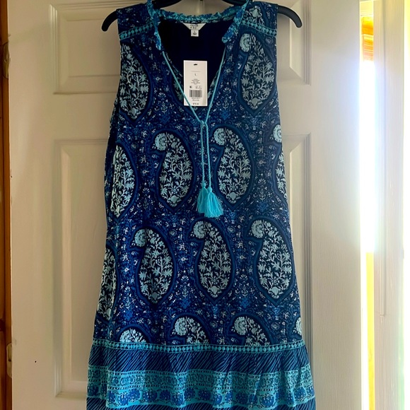 Right on time for spring and summer crown and Ivy, cute colorful mini dress - Picture 1 of 4